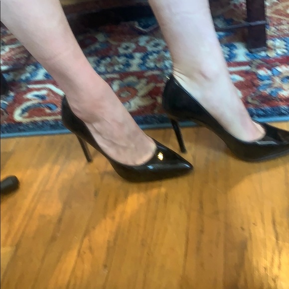 Bcbg classic black heels - Picture 7 of 8